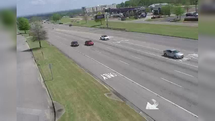 Traffic Cam Prattville › East: MGM-CAM-C