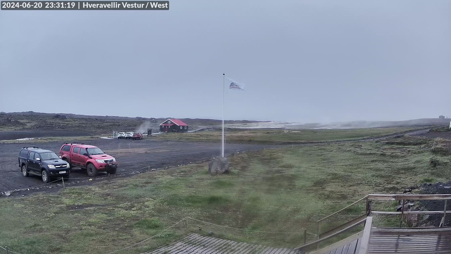 Traffic Cam Northwestern Region › West: Hveravellir Lodge - Hveravellir blue geothermal pool