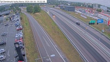 Traffic Cam Nora: Tpl Danderyds kyrka Norra