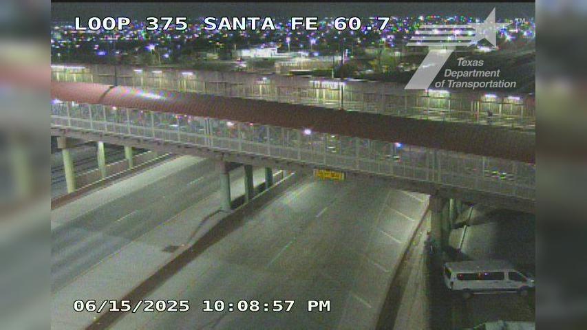 Traffic Cam El Paso › West: LP-375 @ Santa Fe