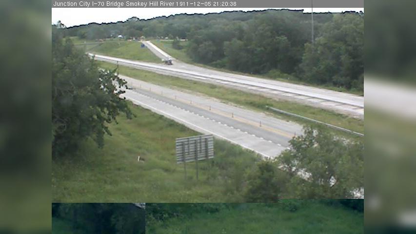 Traffic Cam Grandview Plaza: I-70 at Junction City MP 298