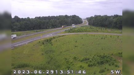 Traffic Cam Larimer Hill: I-70: 1-070-003-4-2 Darwin Rd