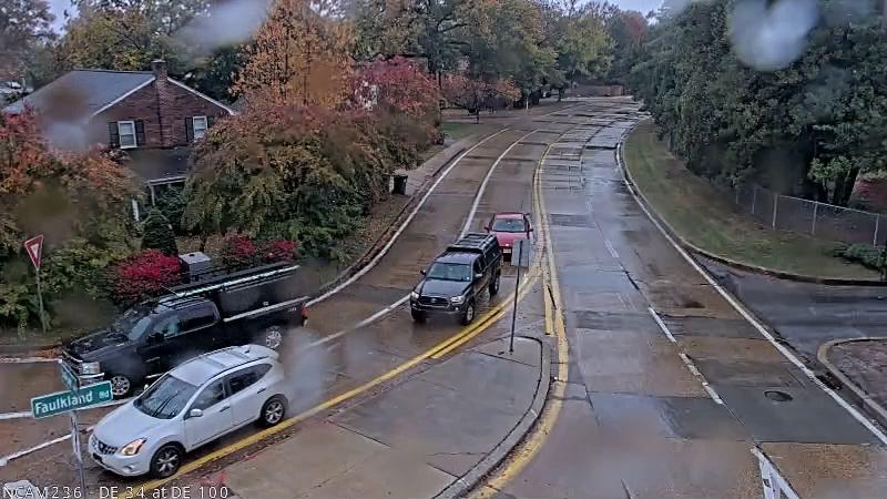 Traffic Cam Woodcrest Court: SR 34 (FAULKLAND ROAD) @ SR