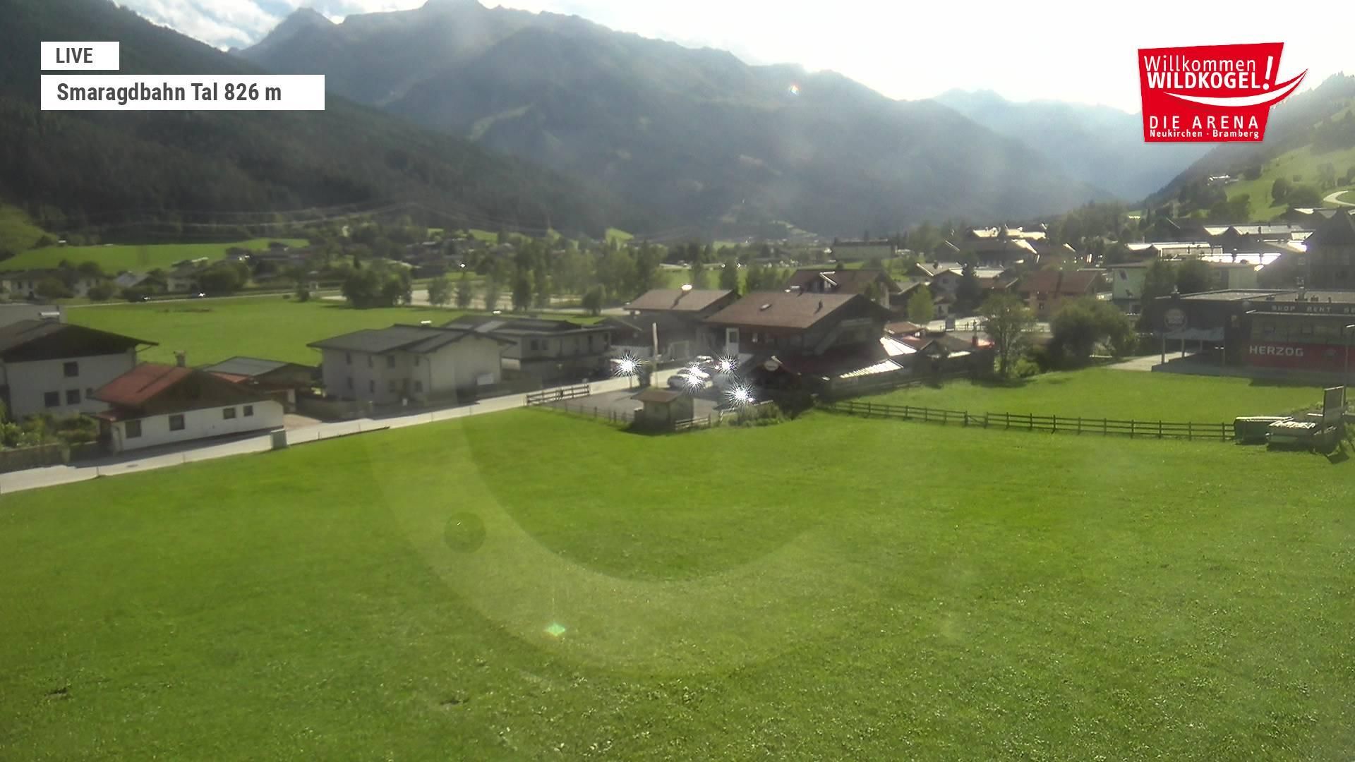 Traffic Cam Tratten: Wildkogel Arena Bergstation Frühmesserbahn