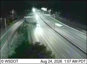 Traffic Cam Lacey: I-5 at MP 107.2: Pacific Ave (Olympia)