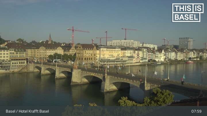 Basel: Martinskirche - Peterskirche - Middle Bridge, Basel - Basel Minster - Pfalz - Universität Basel - Spalentor - Rhine Promenade - Wettsteinbrücke