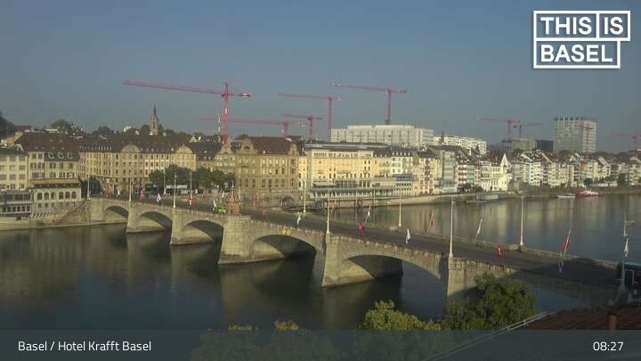 Basel: Martinskirche - Peterskirche - Middle Bridge, Basel - Basel Minster - Pfalz - Universität Basel - Spalentor - Rhine Promenade - Wettsteinbrücke