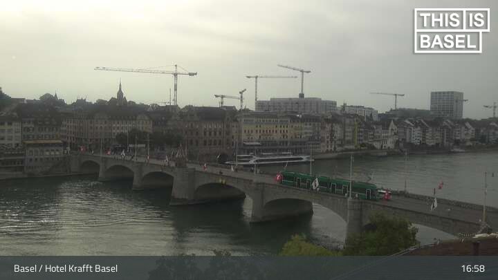 Basel: Martinskirche - Peterskirche - Middle Bridge, Basel - Basel Minster - Pfalz - Universität Basel - Spalentor - Rhine Promenade - Wettsteinbrücke