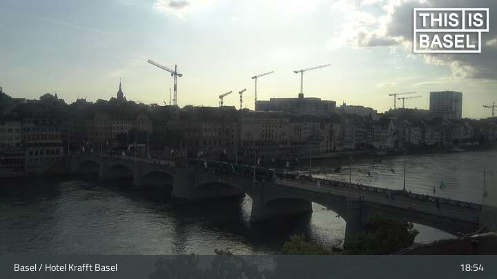 Basel: Martinskirche - Peterskirche - Middle Bridge, Basel - Basel Minster - Pfalz - Universität Basel - Spalentor - Rhine Promenade - Wettsteinbrücke