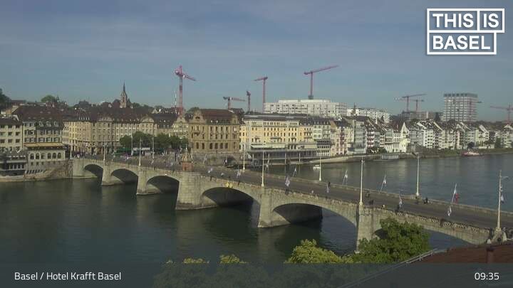 Basel: Martinskirche - Peterskirche - Middle Bridge, Basel - Basel Minster - Pfalz - Universität Basel - Spalentor - Rhine Promenade - Wettsteinbrücke