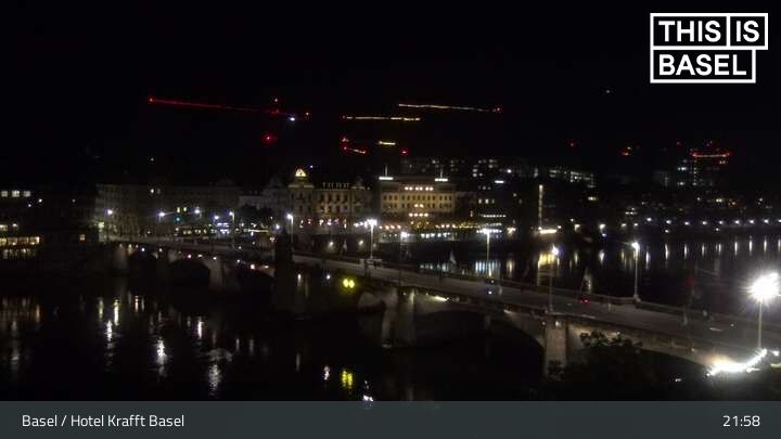 Basel: Martinskirche - Peterskirche - Middle Bridge, Basel - Basel Minster - Pfalz - Universität Basel - Spalentor - Rhine Promenade - Wettsteinbrücke