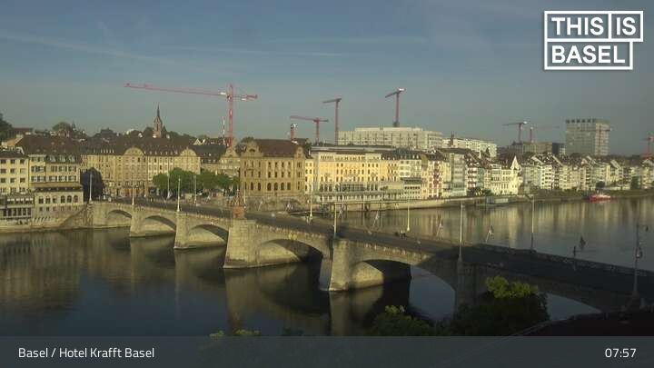 Basel: Martinskirche - Peterskirche - Middle Bridge, Basel - Basel Minster - Pfalz - Universität Basel - Spalentor - Rhine Promenade - Wettsteinbrücke