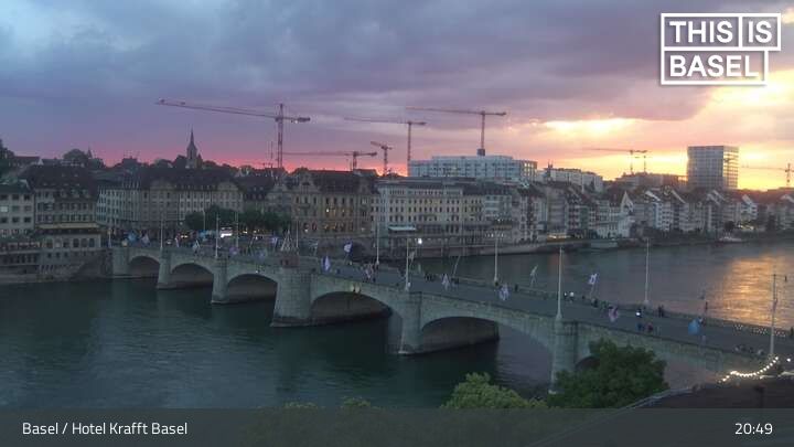 Basel: Martinskirche - Peterskirche - Middle Bridge, Basel - Basel Minster - Pfalz - Universität Basel - Spalentor - Rhine Promenade - Wettsteinbrücke