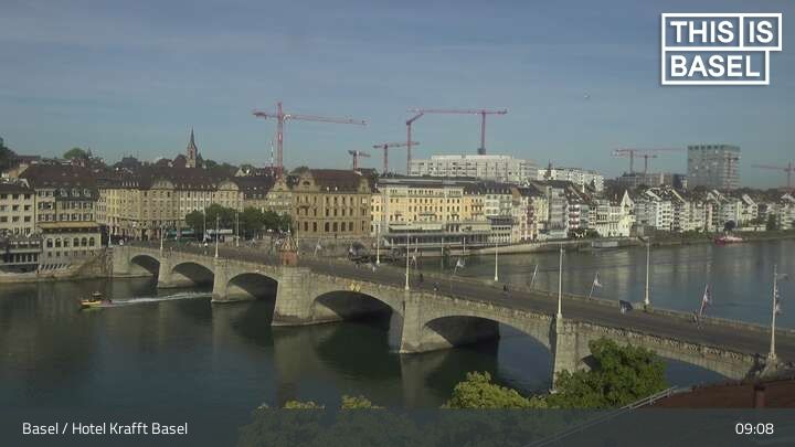 Basel: Martinskirche - Peterskirche - Middle Bridge, Basel - Basel Minster - Pfalz - Universität Basel - Spalentor - Rhine Promenade - Wettsteinbrücke