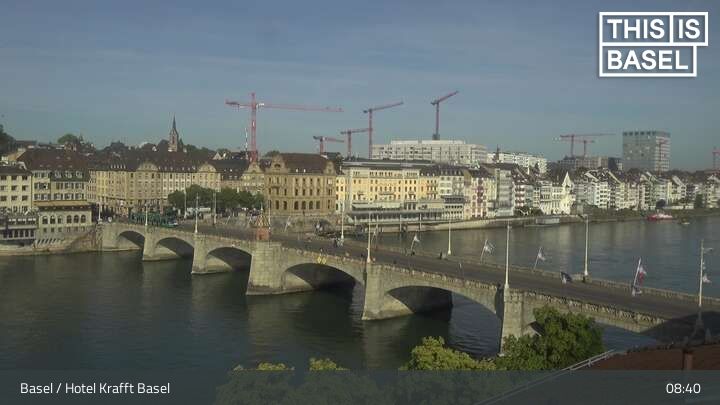 Basel: Martinskirche - Peterskirche - Middle Bridge, Basel - Basel Minster - Pfalz - Universität Basel - Spalentor - Rhine Promenade - Wettsteinbrücke