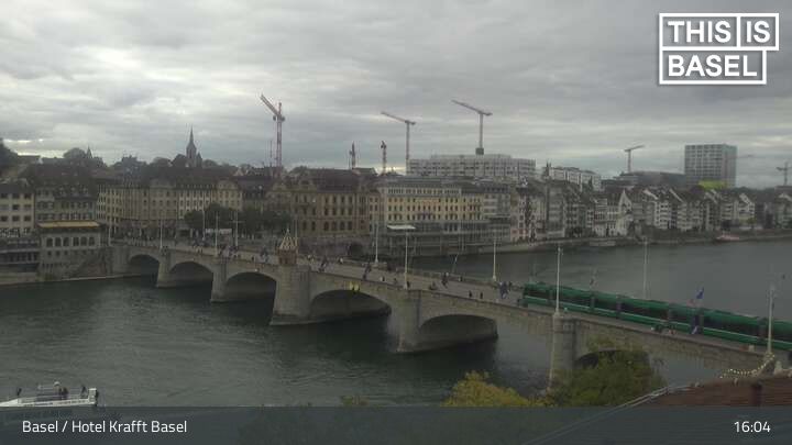 Basel: Martinskirche - Peterskirche - Middle Bridge, Basel - Basel Minster - Pfalz - Universität Basel - Spalentor - Rhine Promenade - Wettsteinbrücke