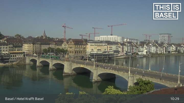 Basel: Martinskirche - Peterskirche - Middle Bridge, Basel - Basel Minster - Pfalz - Universität Basel - Spalentor - Rhine Promenade - Wettsteinbrücke