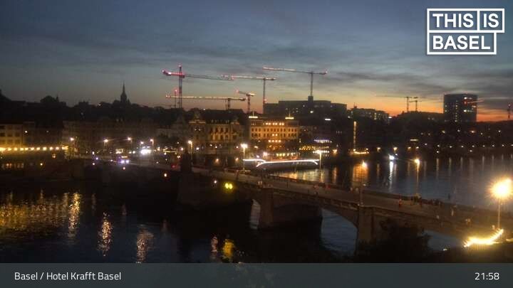Basel: Martinskirche - Peterskirche - Middle Bridge, Basel - Basel Minster - Pfalz - Universität Basel - Spalentor - Rhine Promenade - Wettsteinbrücke