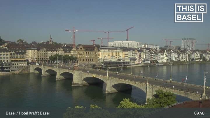 Basel: Martinskirche - Peterskirche - Middle Bridge, Basel - Basel Minster - Pfalz - Universität Basel - Spalentor - Rhine Promenade - Wettsteinbrücke