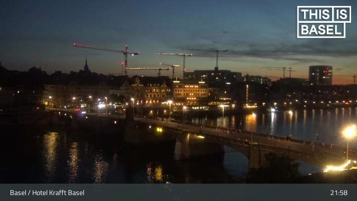 Basel: Martinskirche - Peterskirche - Middle Bridge, Basel - Basel Minster - Pfalz - Universität Basel - Spalentor - Rhine Promenade - Wettsteinbrücke