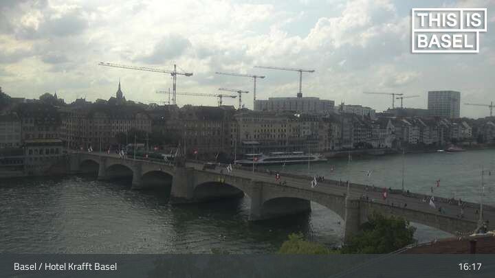 Basel: Martinskirche - Peterskirche - Middle Bridge, Basel - Basel Minster - Pfalz - Universität Basel - Spalentor - Rhine Promenade - Wettsteinbrücke