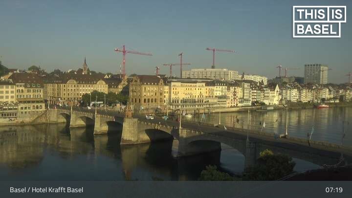 Basel: Martinskirche - Peterskirche - Middle Bridge, Basel - Basel Minster - Pfalz - Universität Basel - Spalentor - Rhine Promenade - Wettsteinbrücke