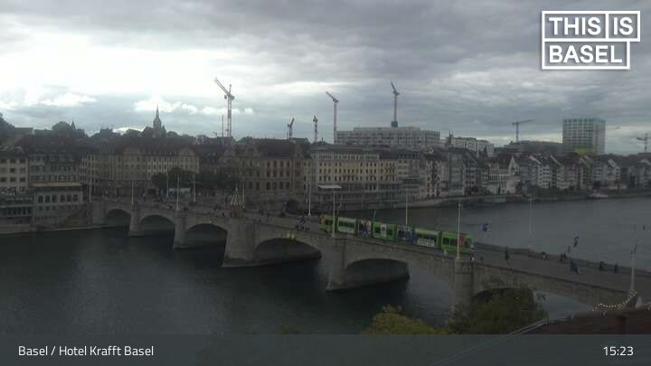 Basel: Martinskirche - Peterskirche - Middle Bridge, Basel - Basel Minster - Pfalz - Universität Basel - Spalentor - Rhine Promenade - Wettsteinbrücke
