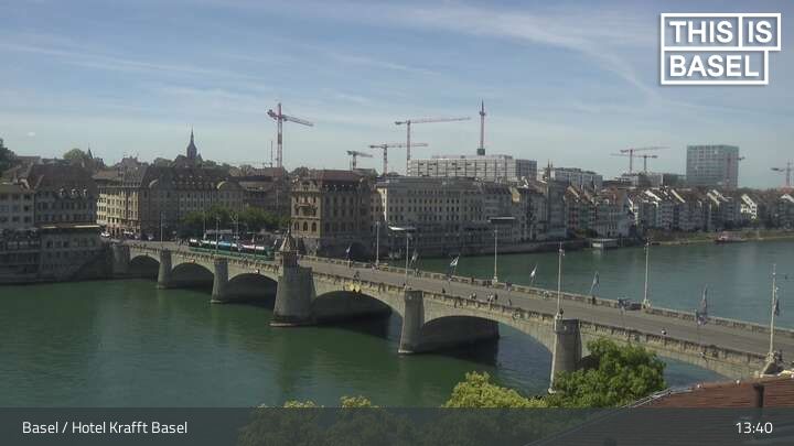 Basel: Martinskirche - Peterskirche - Middle Bridge, Basel - Basel Minster - Pfalz - Universität Basel - Spalentor - Rhine Promenade - Wettsteinbrücke