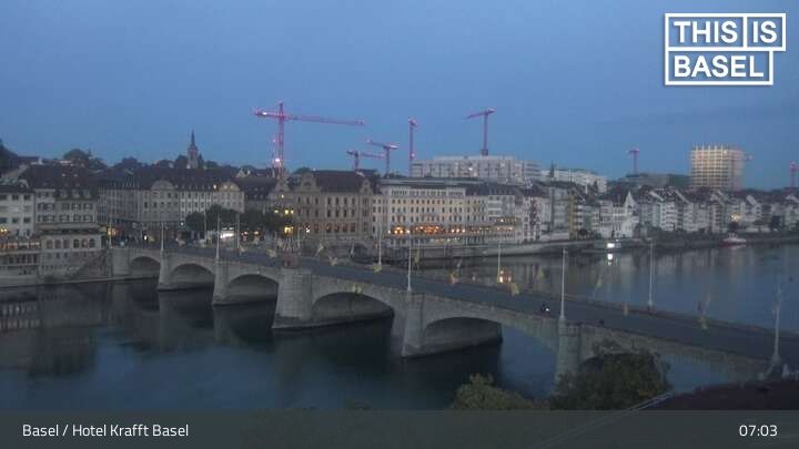 Basel: Martinskirche - Peterskirche - Middle Bridge, Basel - Basel Minster - Pfalz - Universität Basel - Spalentor - Rhine Promenade - Wettsteinbrücke