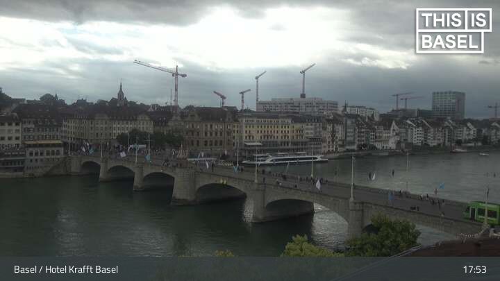 Basel: Martinskirche - Peterskirche - Middle Bridge, Basel - Basel Minster - Pfalz - Universität Basel - Spalentor - Rhine Promenade - Wettsteinbrücke