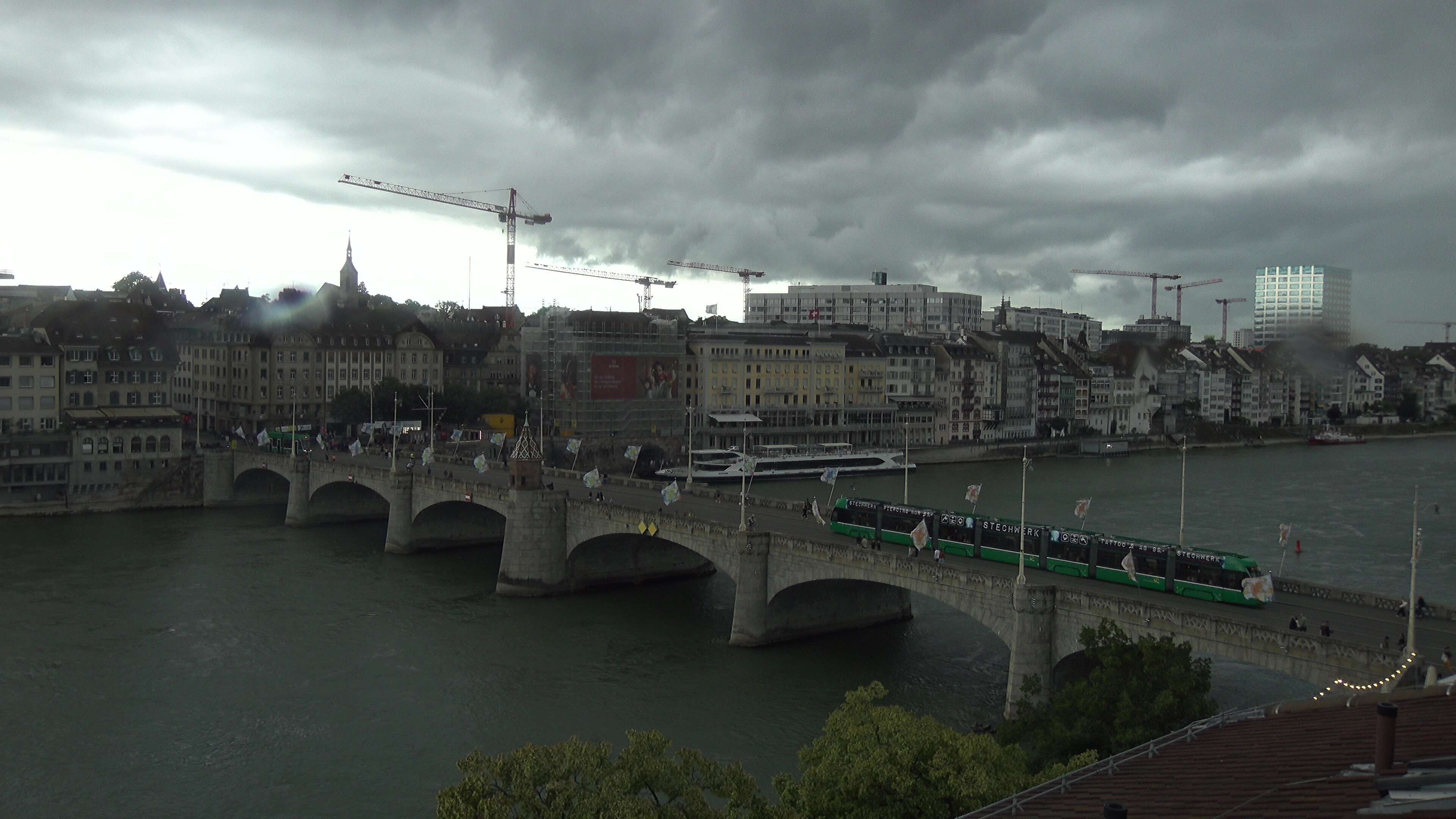 Basel: Middle Bridge, Basel - Martinskirche - Rhine Promenade - Pfalz - Basel Minster - Peterskirche - Wettsteinbrücke - Universität Basel - Spalentor