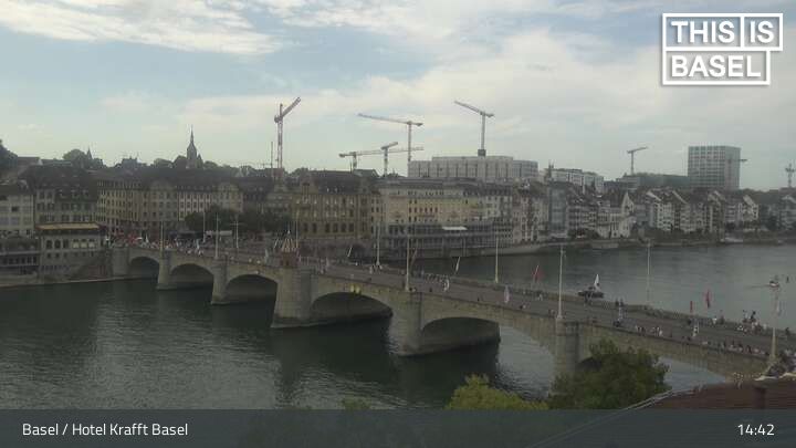 Basel: Martinskirche - Peterskirche - Middle Bridge, Basel - Basel Minster - Pfalz - Universität Basel - Spalentor - Rhine Promenade - Wettsteinbrücke