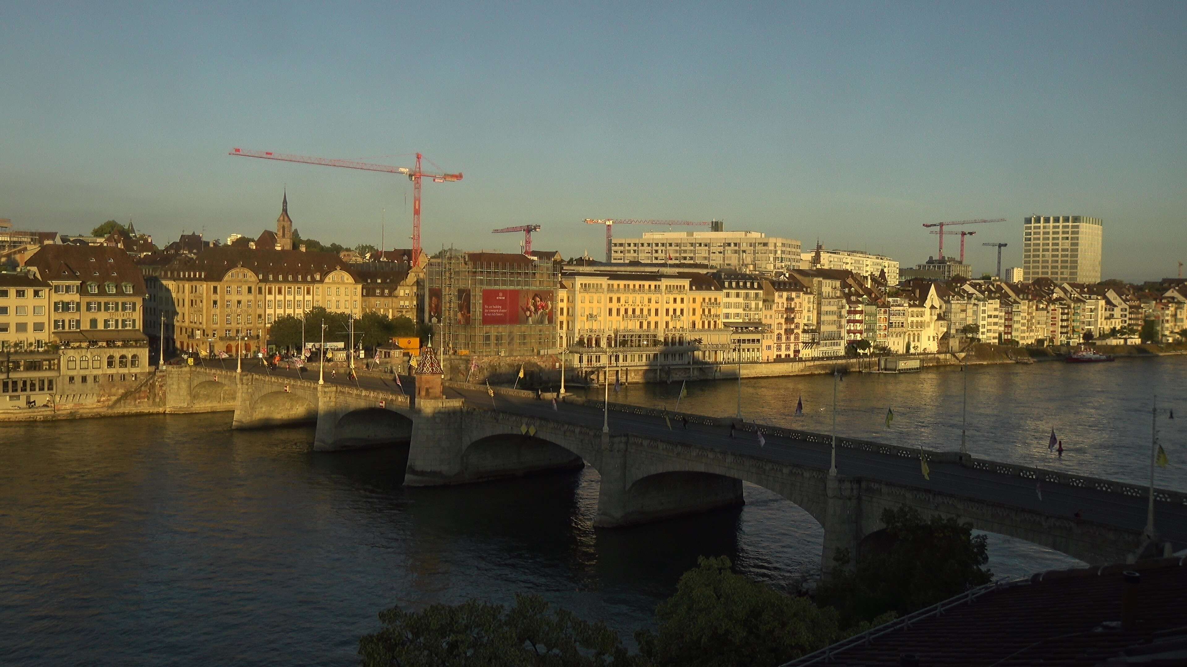 Basel: Middle Bridge, Basel - Martinskirche - Rhine Promenade - Pfalz - Basel Minster - Peterskirche - Wettsteinbrücke - Universität Basel - Spalentor