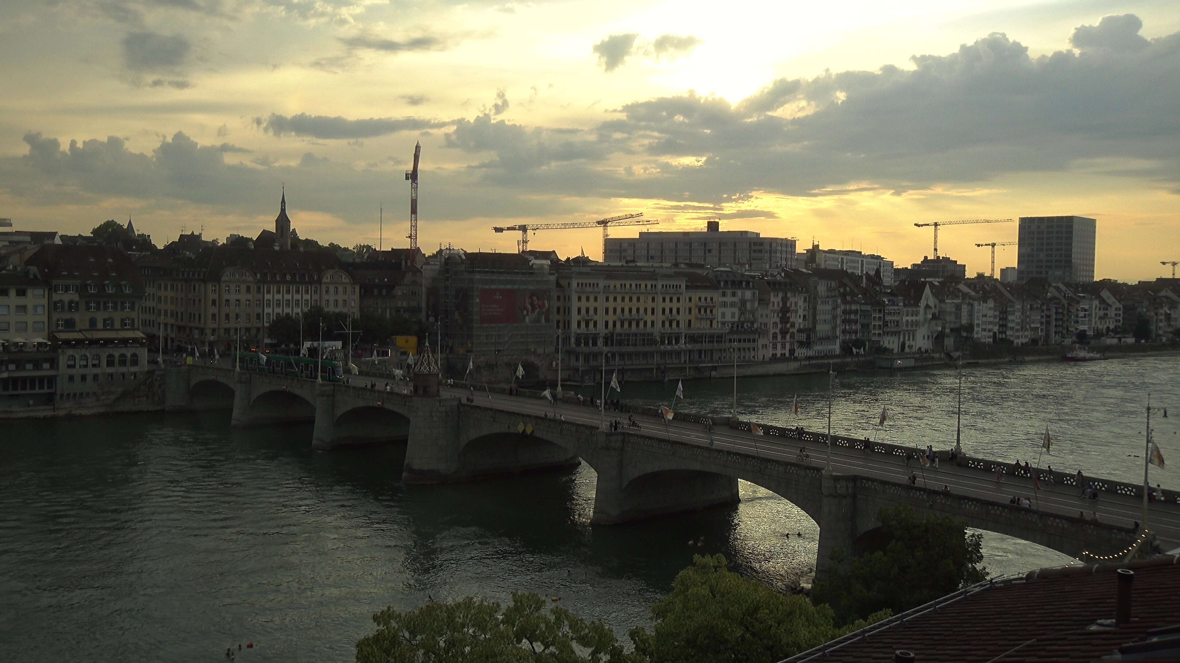 Basel: Middle Bridge, Basel - Martinskirche - Rhine Promenade - Pfalz - Basel Minster - Peterskirche - Wettsteinbrücke - Universität Basel - Spalentor