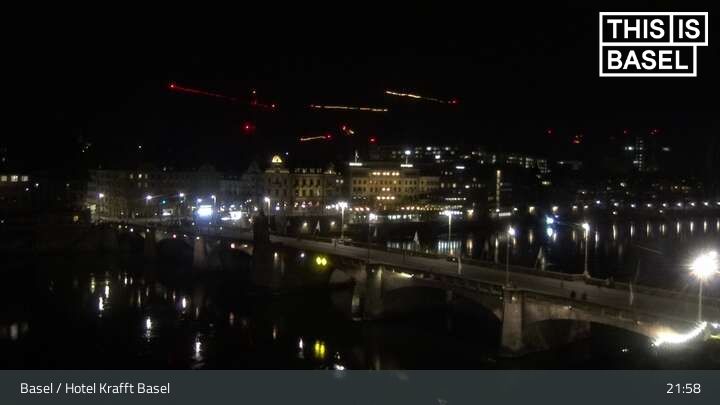 Basel: Martinskirche - Peterskirche - Middle Bridge, Basel - Basel Minster - Pfalz - Universität Basel - Spalentor - Rhine Promenade - Wettsteinbrücke