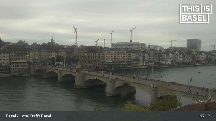 Basel: Martinskirche - Peterskirche - Middle Bridge, Basel - Basel Minster - Pfalz - Universität Basel - Spalentor - Rhine Promenade - Wettsteinbrücke