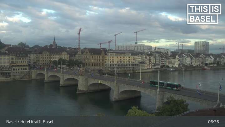 Basel: Martinskirche - Peterskirche - Middle Bridge, Basel - Basel Minster - Pfalz - Universität Basel - Spalentor - Rhine Promenade - Wettsteinbrücke