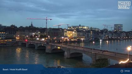 Basel: Middle Bridge, Basel - Martinskirche - Rhine Promenade - Pfalz - Basel Minster - Peterskirche - Wettsteinbrücke - Universität Basel - Spalentor