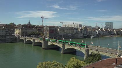 Basel: Middle Bridge, Basel - Martinskirche - Rhine Promenade - Pfalz - Basel Minster - Peterskirche - Wettsteinbrücke - Universität Basel - Spalentor