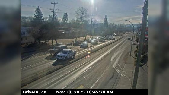 Traffic Cam Duncan › South: Hwy 1 in - at Trunk Rd, looking south