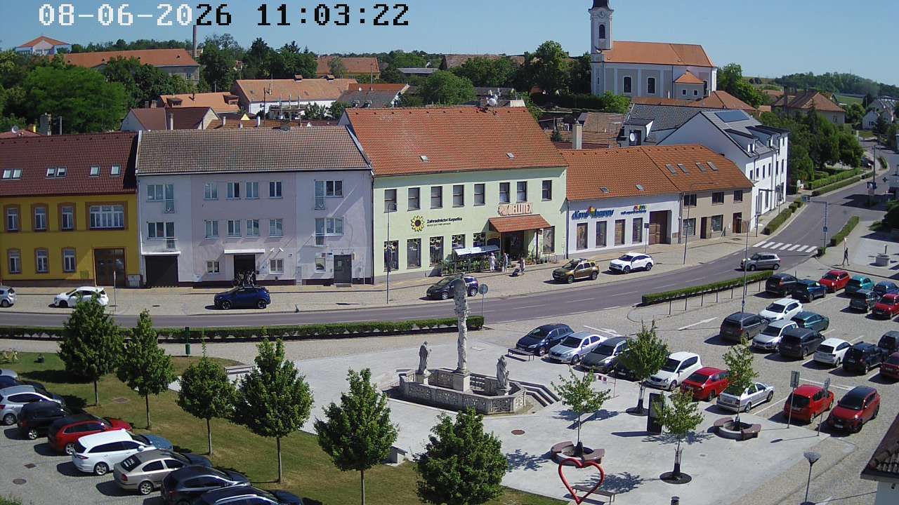 Traffic Cam Hrusovany nad Jevisovkou › North-East: náměstí Míru