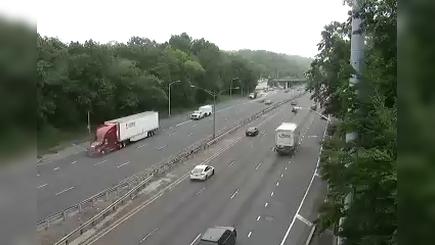 Traffic Cam New York › South: I-295 at 56th Avenue