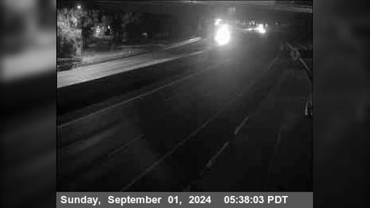 Traffic Cam Sacramento › North: Hwy 5 at Hwy