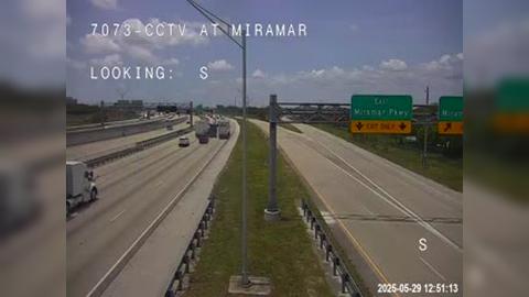 Traffic Cam Miramar: I-75 SB N of