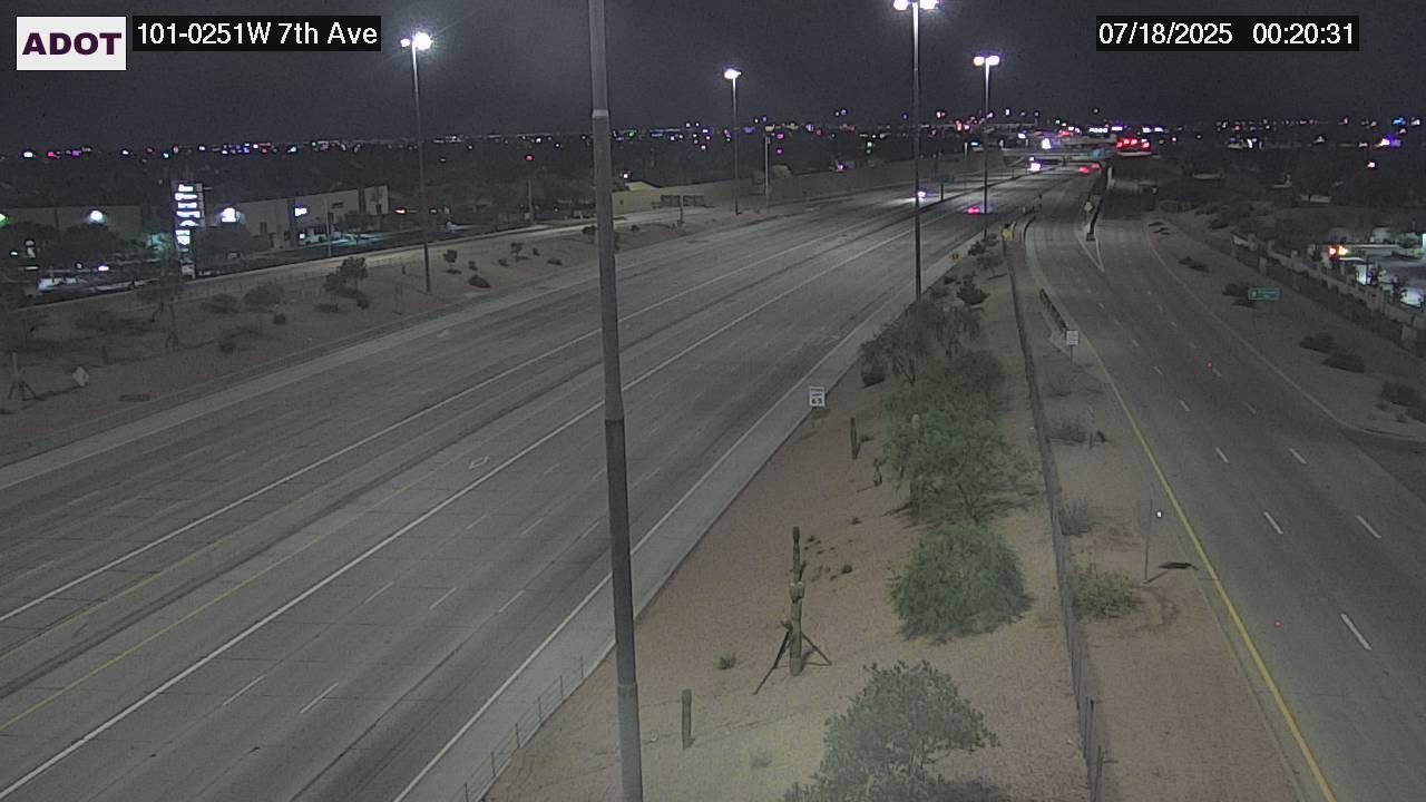 Traffic Cam Wild Flower › West: L-101 WB 25.17 @7th Ave