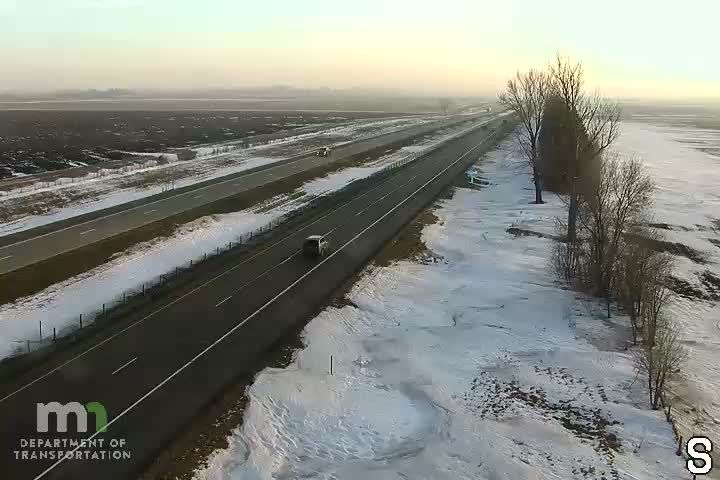 Traffic Cam River Point: I-35 SB S of 118th St SW (MP 30.1)