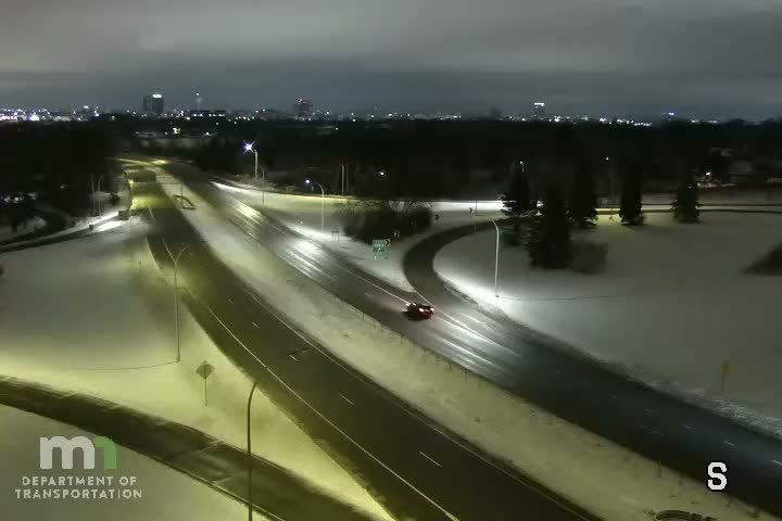 Traffic Cam Edina: T.H.62 WB @ T.H.100