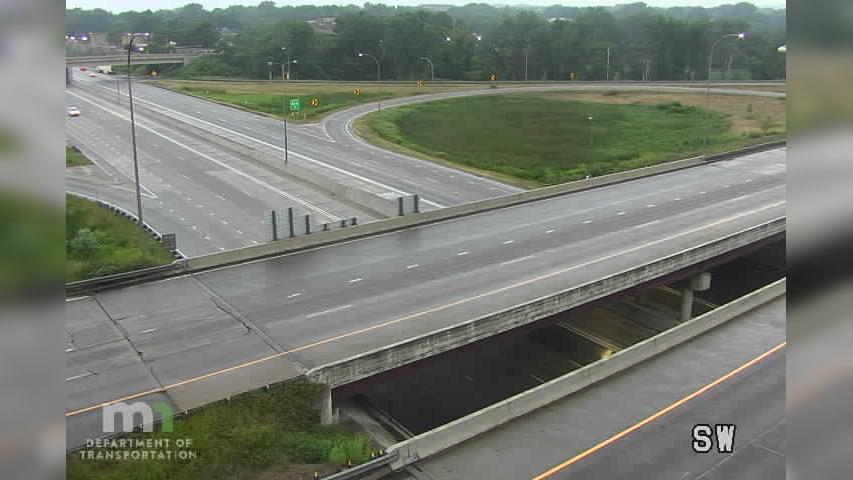 Traffic Cam Arden Hills: I-35W NB @ I-694 WB