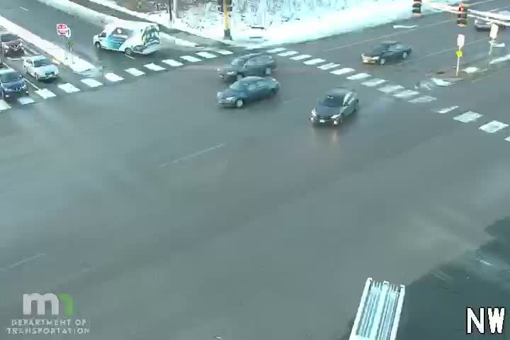 Traffic Cam Savage: T.H.13 NB @ Connelly Pkwy
