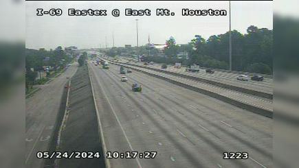 Traffic Cam Aldine › South: I-69 Eastex @ East Mt. Houston